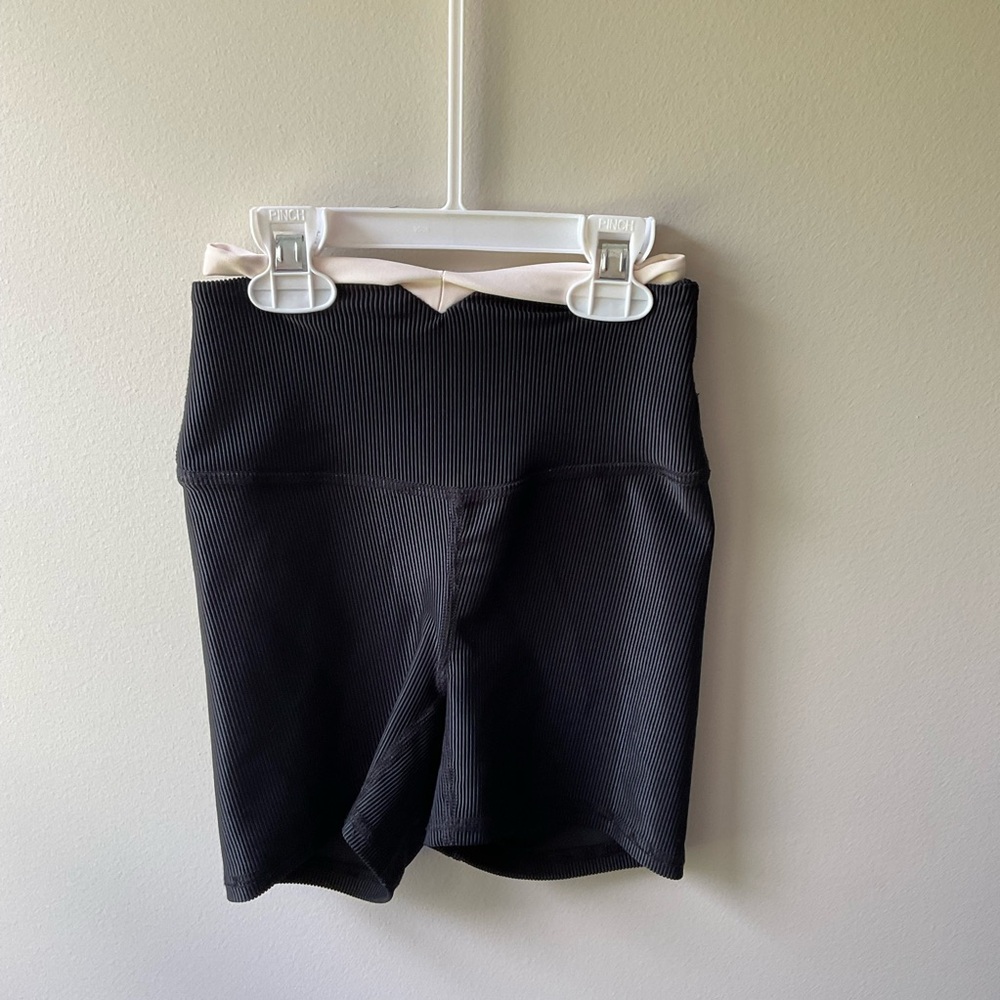 Five The Label Ribbed Black V Shorts